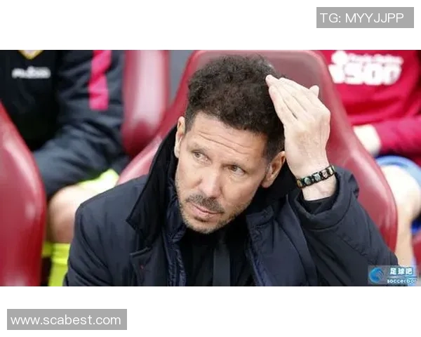 足球明星在比赛中佩戴护胸的真实照片展示与分析